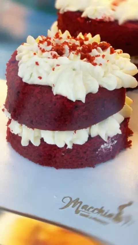 Torta red velvet con crema de queso